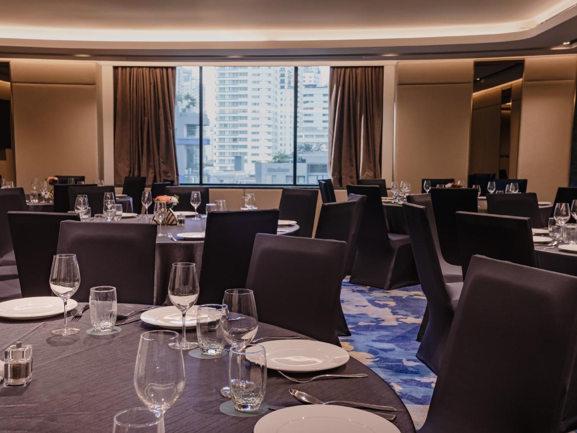 Aira Hotel Bangkok Sukhumvit 11 Екстериор снимка