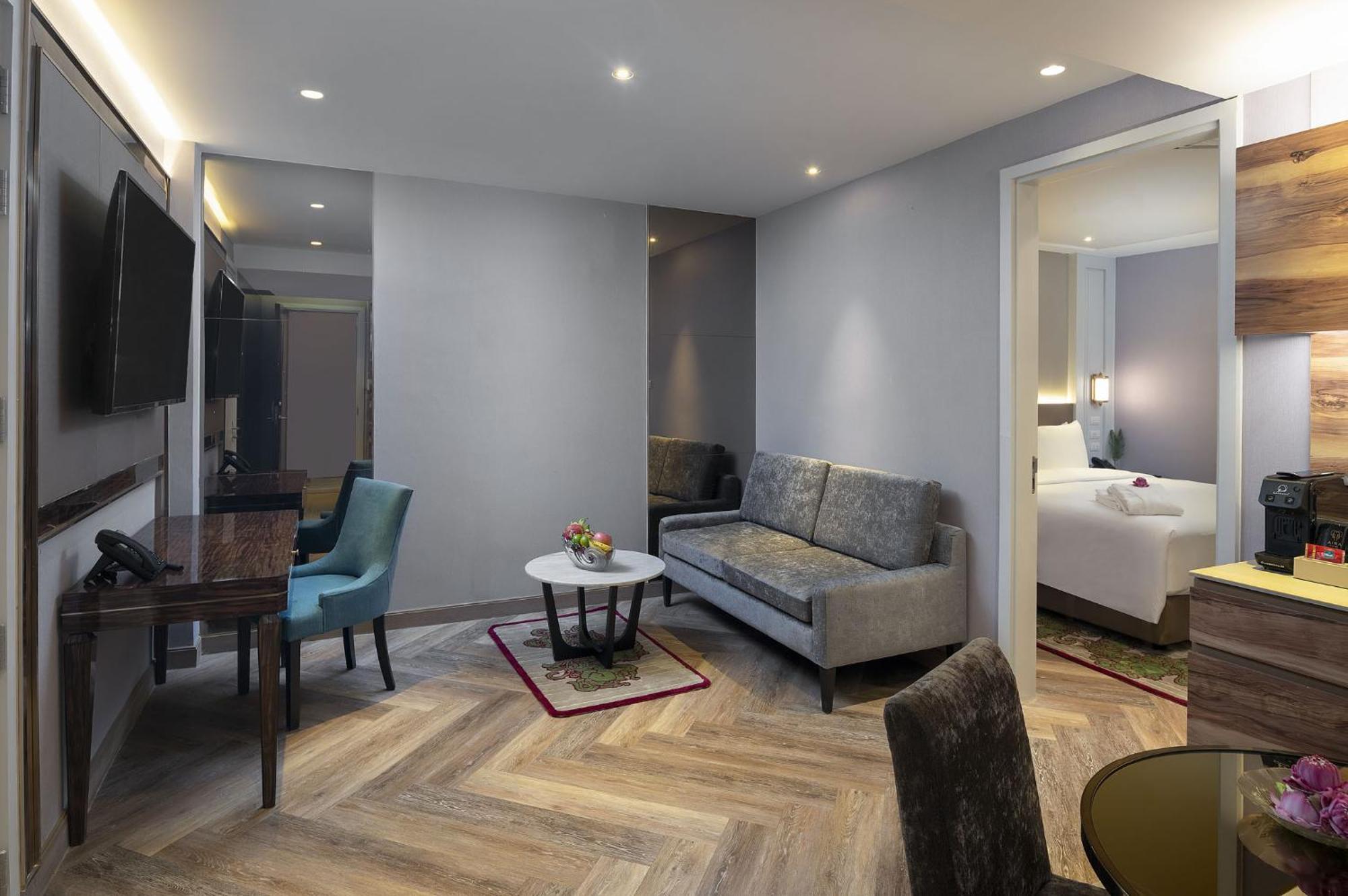 Aira Hotel Bangkok Sukhumvit 11 Екстериор снимка